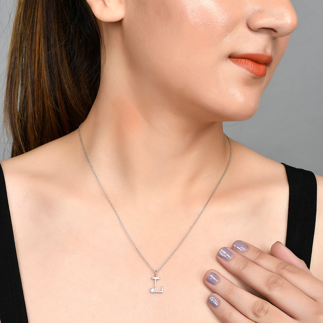 Sterling Silver Alphabet L Round Cut CZ Pendant