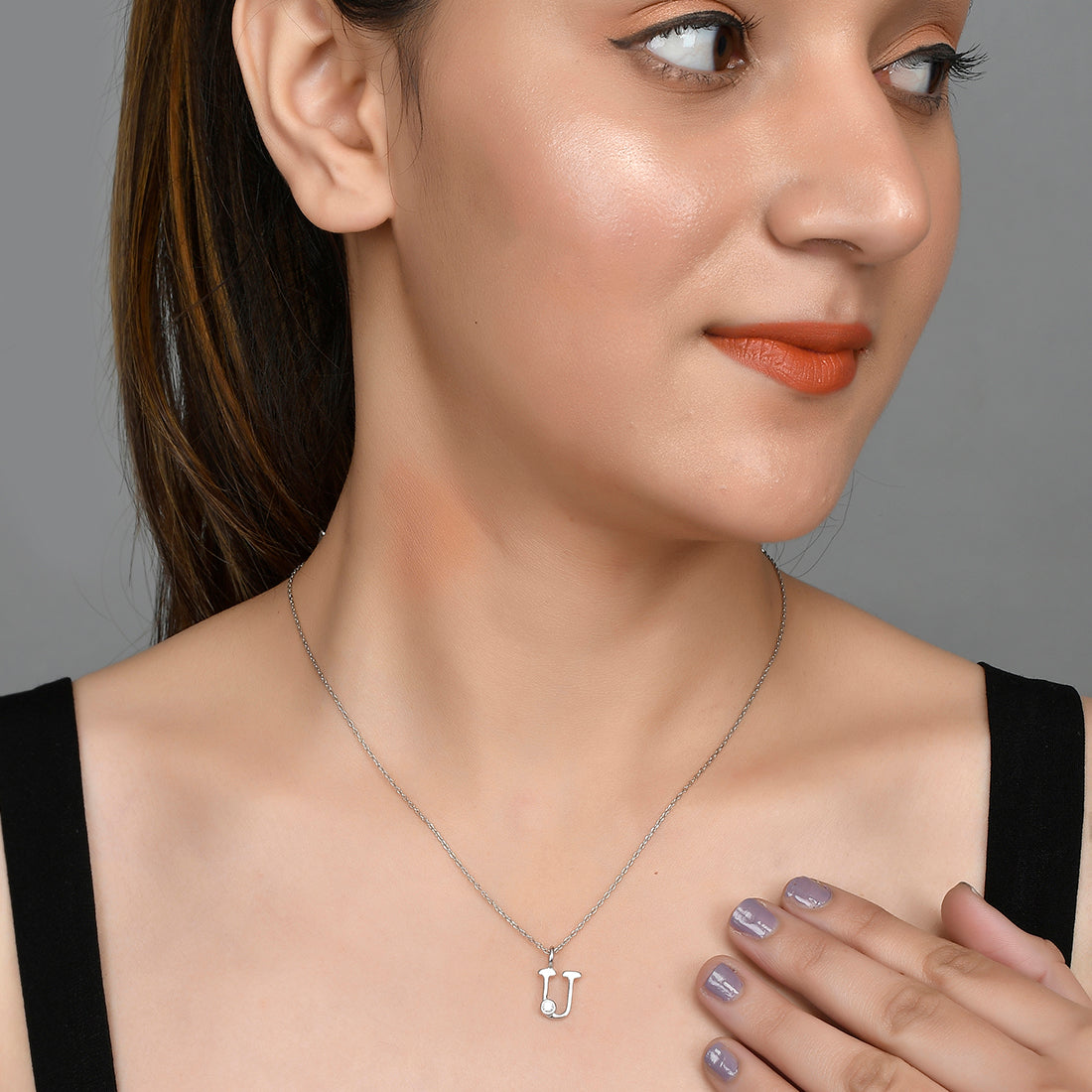 Sterling Silver Alphabet U Round Cut CZ Pendant