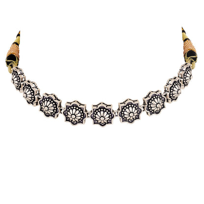 Abhira Looping Design Necklace