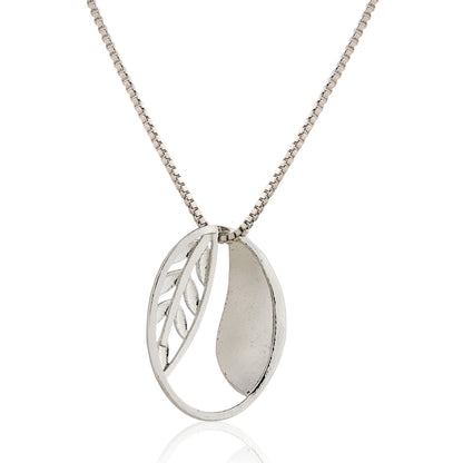 Fractals In Nature Echo Leaf Pendant